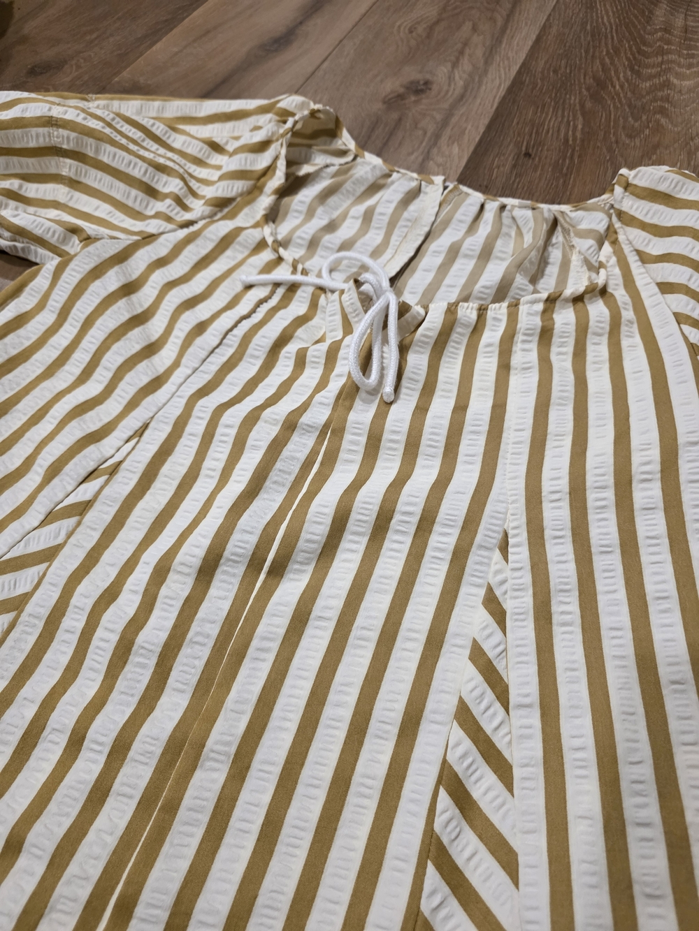 Boutique White and Mustard Striped Peasant Romper - Picture 4 of 6